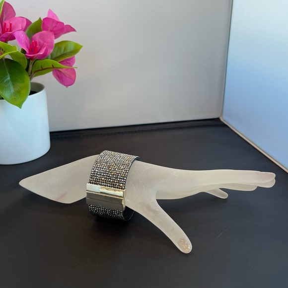 Rhinestone bracelet - Color grayish silver - Picture 5 of 6